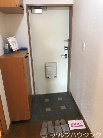 物件内観写真23　(玄関)