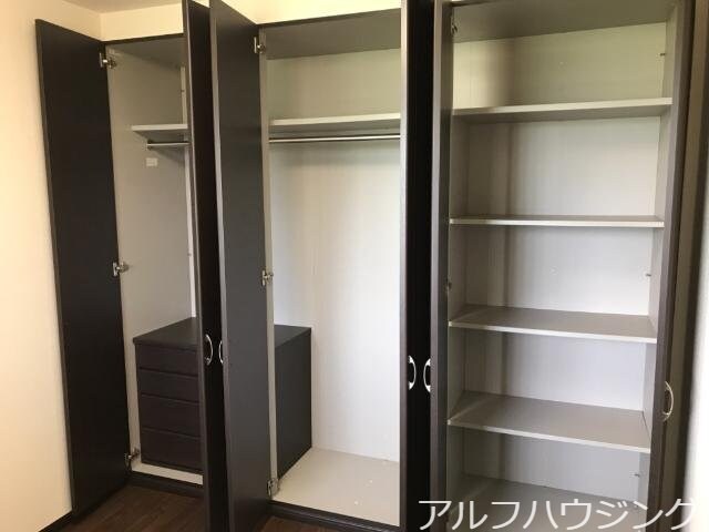 物件内観写真11　(クローゼット)
