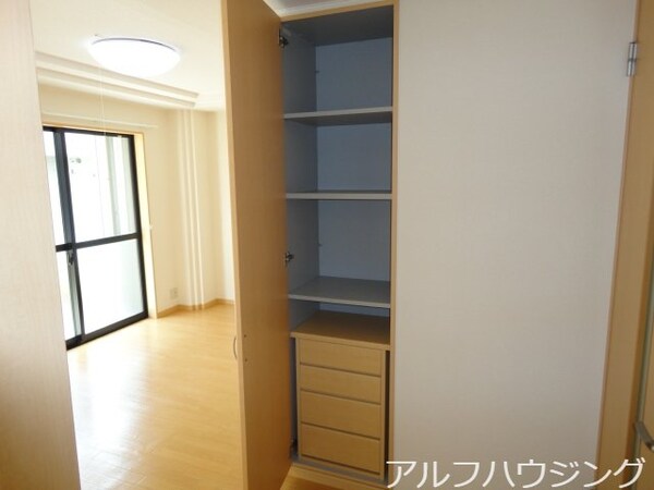 収納(リビング収納)