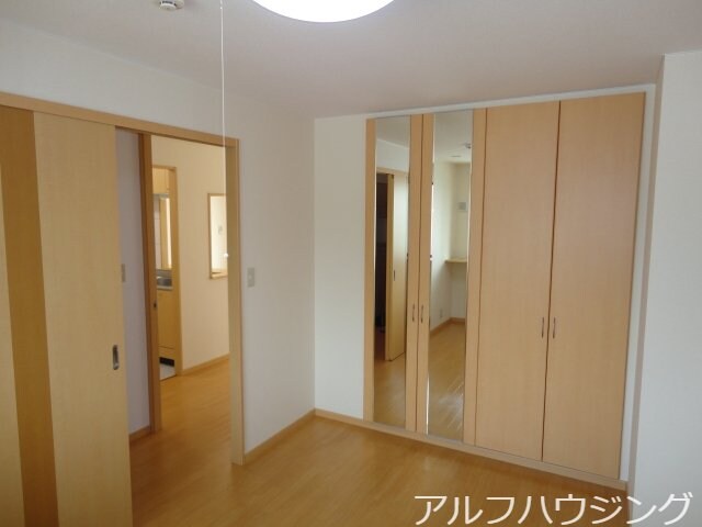 物件内観写真11　(北洋室)