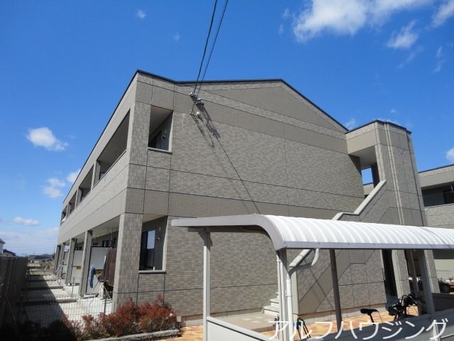 物件外観写真2　(外観写真（昼）)