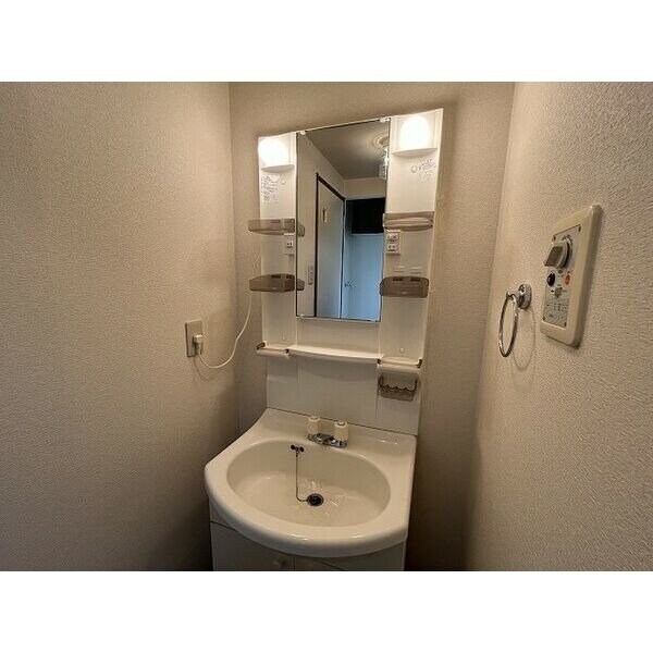 物件内観写真8　(イメージ)