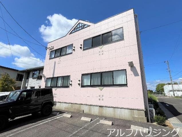 物件外観写真1　(外観写真（昼）)