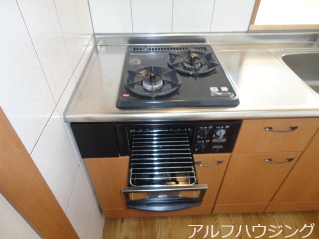 物件内観写真6　(グリル)