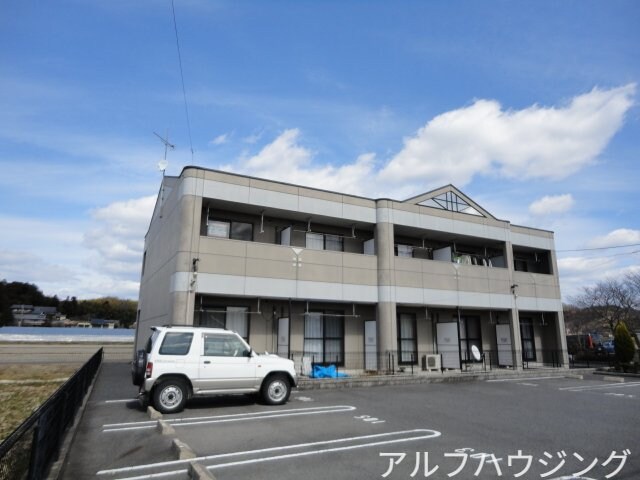 物件外観写真1　(外観写真（昼）)