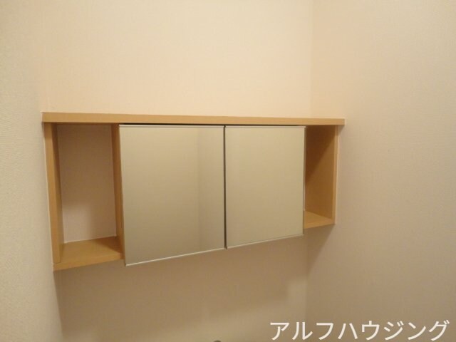 物件内観写真13　(収納)