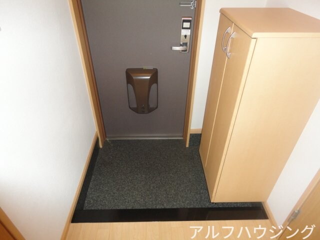 物件内観写真20　(玄関)
