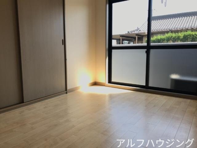 物件内観写真5　(室内)