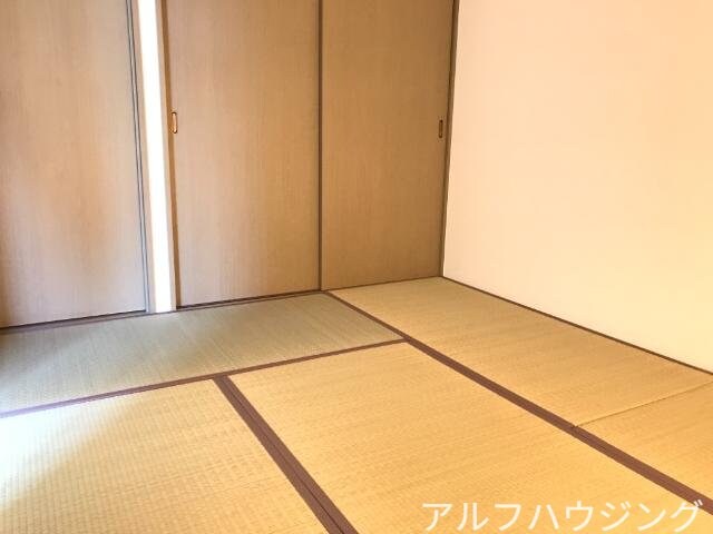 物件内観写真6　(寝室)