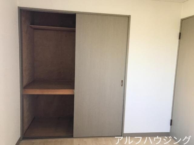 物件内観写真16　(収納)