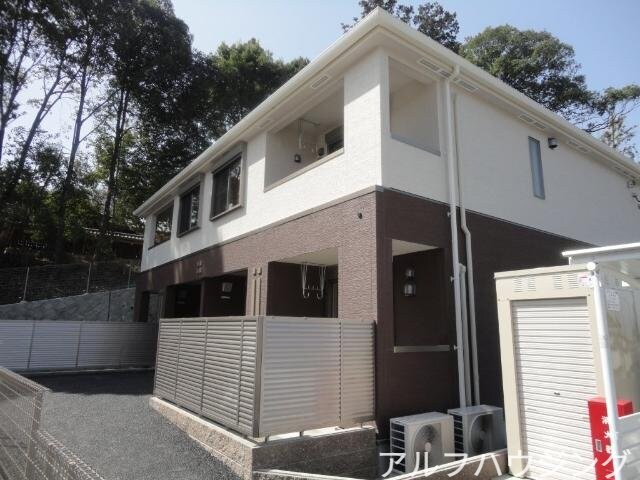 物件外観写真2　(外観写真（昼）)