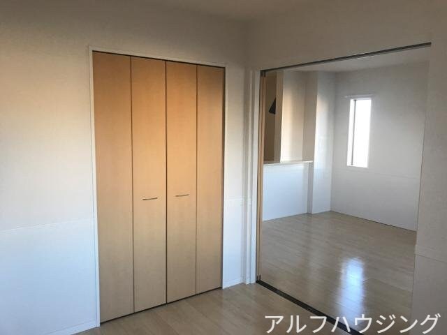 物件内観写真6　(南洋間)