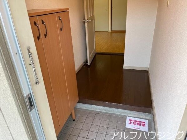 玄関(玄関)
