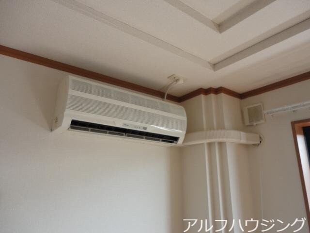 物件内観写真11　(エアコン)