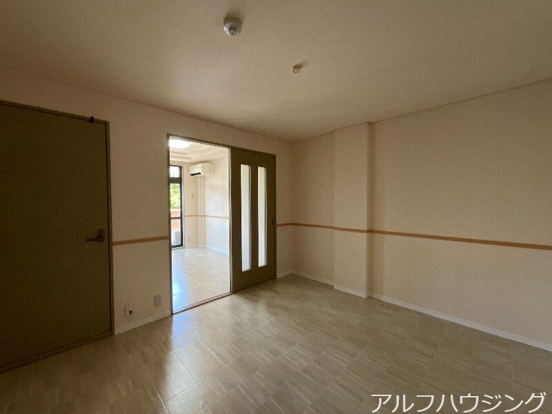 物件内観写真8　(イメージ)