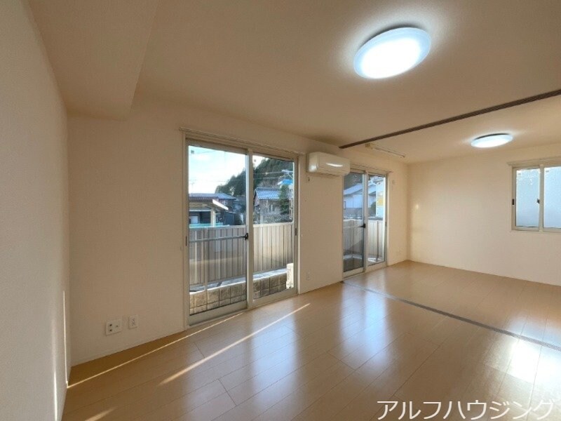 物件内観写真6　(イメージ)