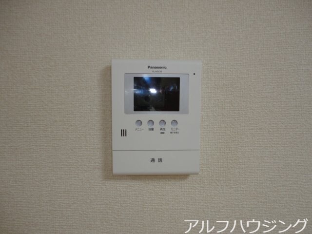 物件内観写真17　(カメラ付インターホン)