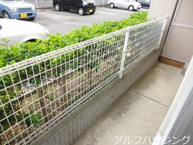 物件内観写真18　(ベランダ)