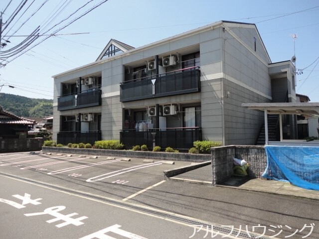 物件外観写真3　(外観写真（昼）)