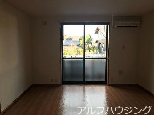 物件内観写真7　(洋室)