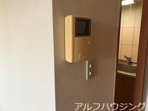 物件内観写真21　(カメラ付インターホン)