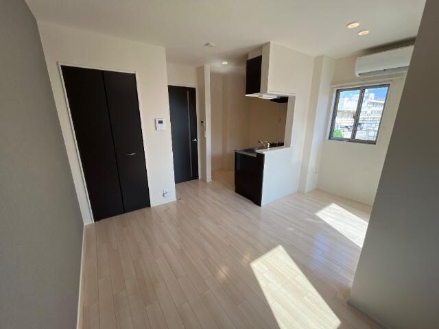 物件内観写真9　(リビング)