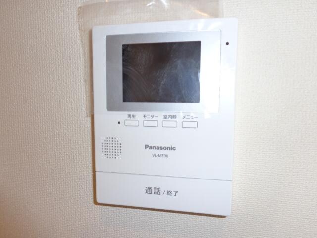 物件内観写真15　(カメラ付インターホン)