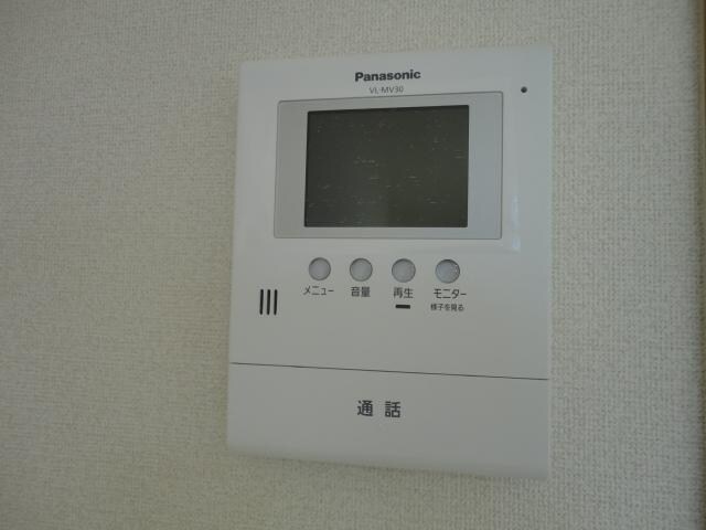 物件内観写真14　(カメラ付インターホン)