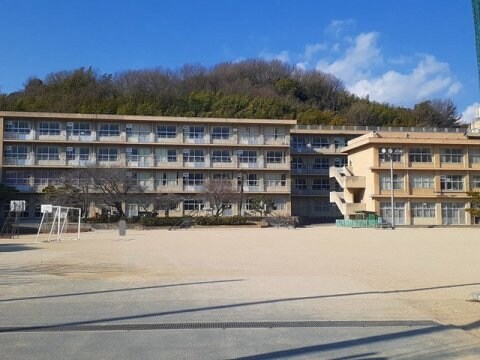 物件内観写真21　(福山市立千田小学校 2332m)