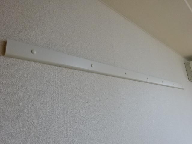 物件内観写真15　(ハンガー掛け)