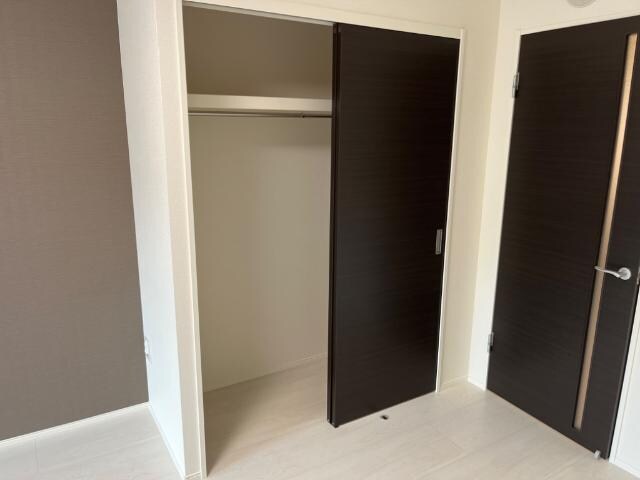 物件内観写真10　(クローゼット)