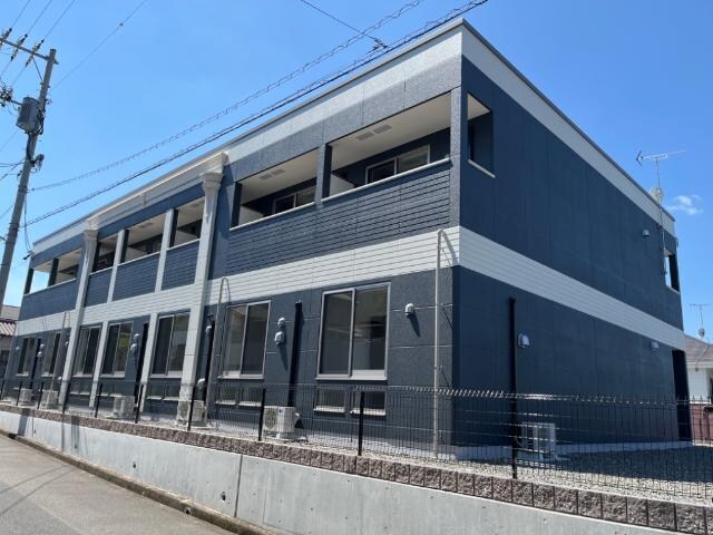 物件外観写真3　(外観写真（昼）)