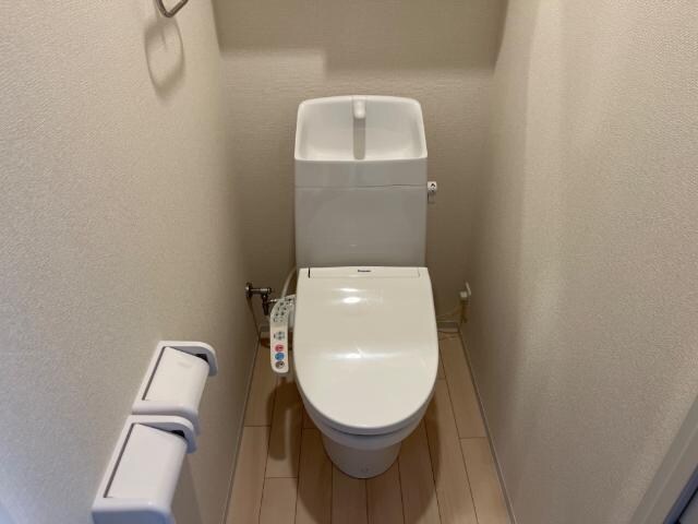 物件内観写真12　(トイレ)