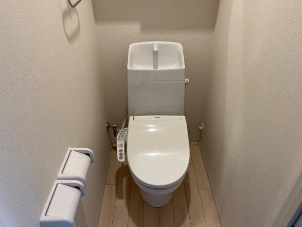 トイレ(トイレ)