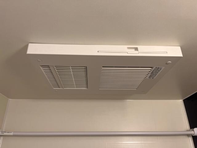 物件内観写真14　(浴室乾燥機)