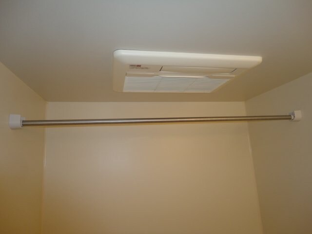 物件内観写真18　(浴室乾燥機)