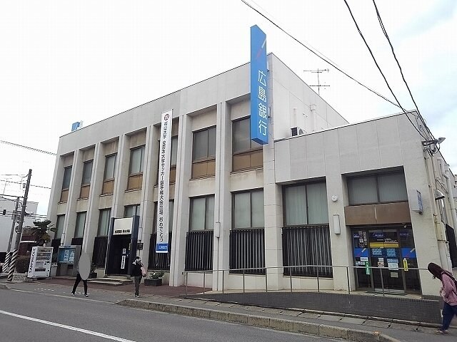 物件外観写真5　(広島銀行松永支店まで1800m)