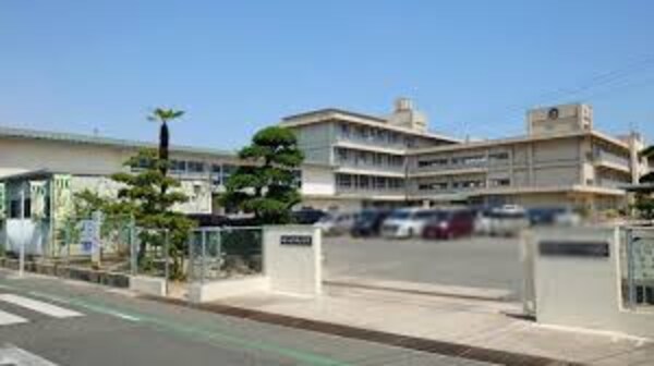 周辺環境(福山市立曙小学校 1155m)