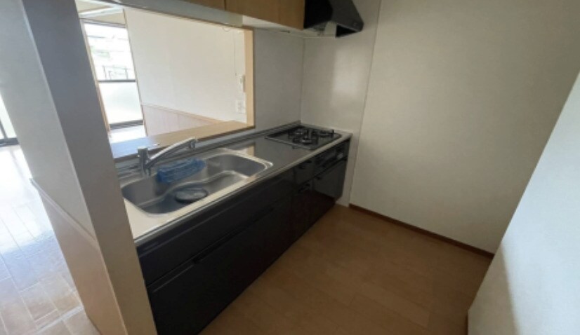 物件内観写真4　(キッチンリフォーム工事予定)