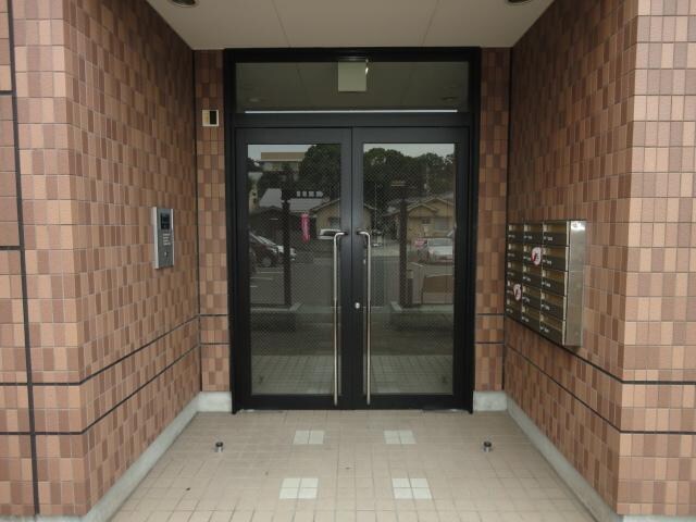 物件外観写真3　(外観写真（昼）)