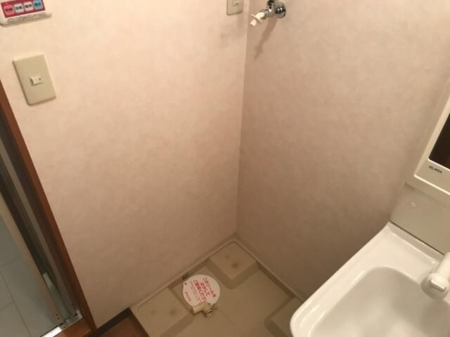 物件内観写真22　(洗濯機置場)