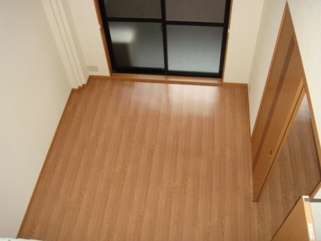 物件内観写真11　(洋室)