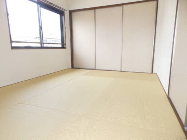 内装他