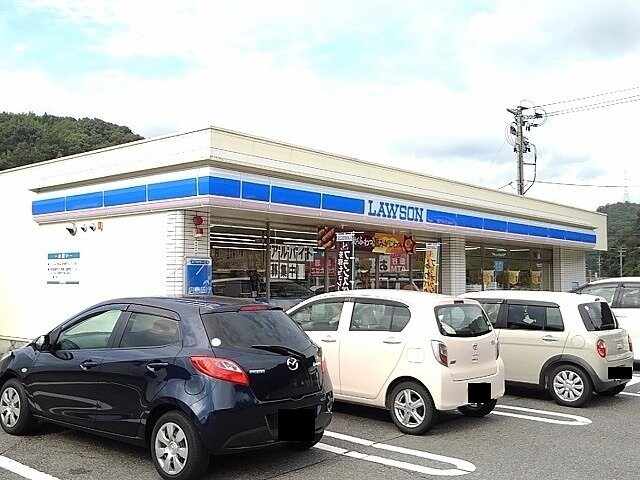 物件外観写真4　(ローソン尾道インター店まで500m)
