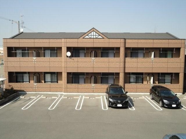 物件外観写真2　(外観写真（昼）)