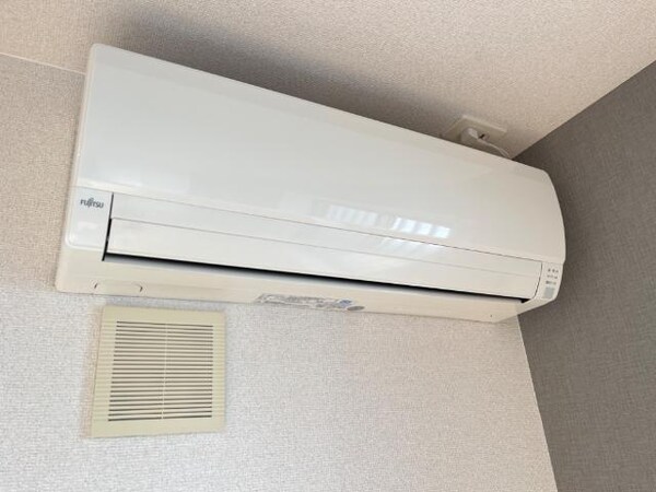 建物設備(エアコン)