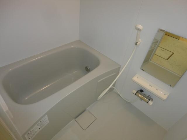 物件内観写真16　(バス（サーモ水栓付）)
