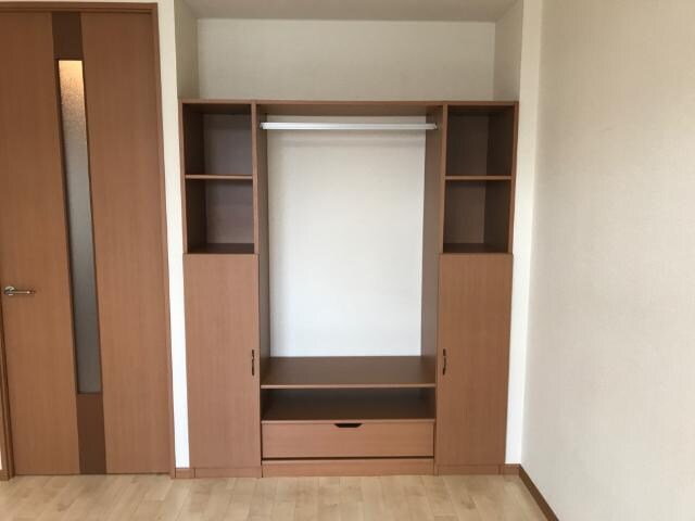 物件内観写真5　(クローゼット)