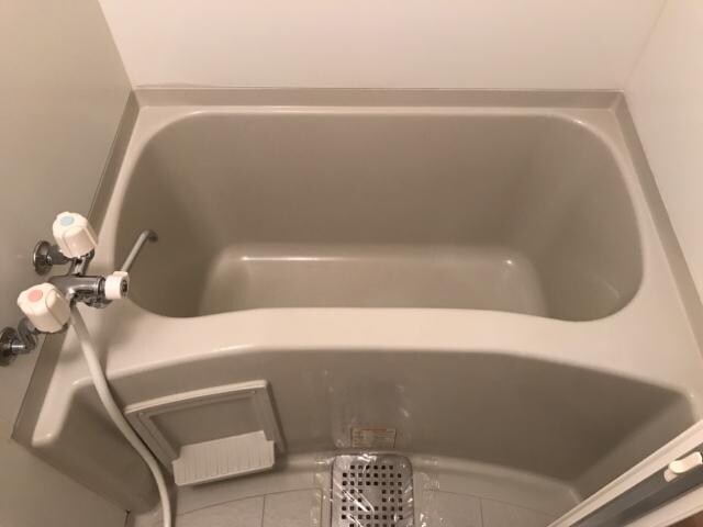 物件内観写真8　(ユニットバス)