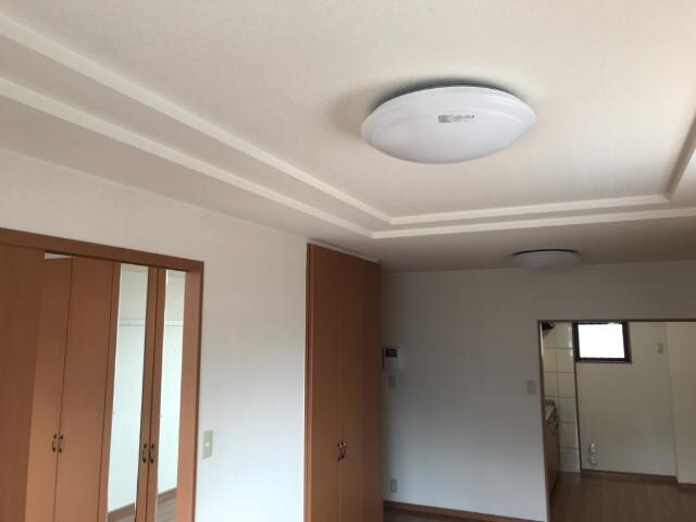 物件内観写真7　(リビング)